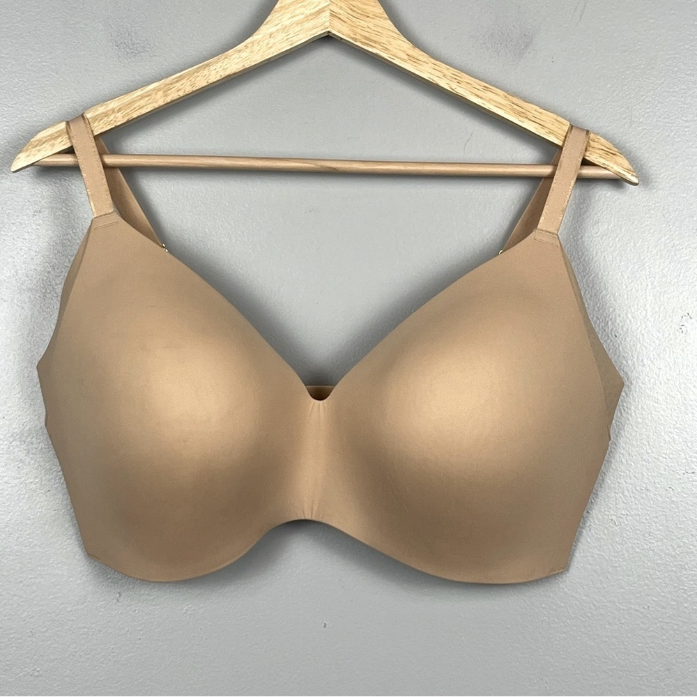 Knix beige WingWoman Contour wireless adjustable straps Bra, size 32/34DD/E.
